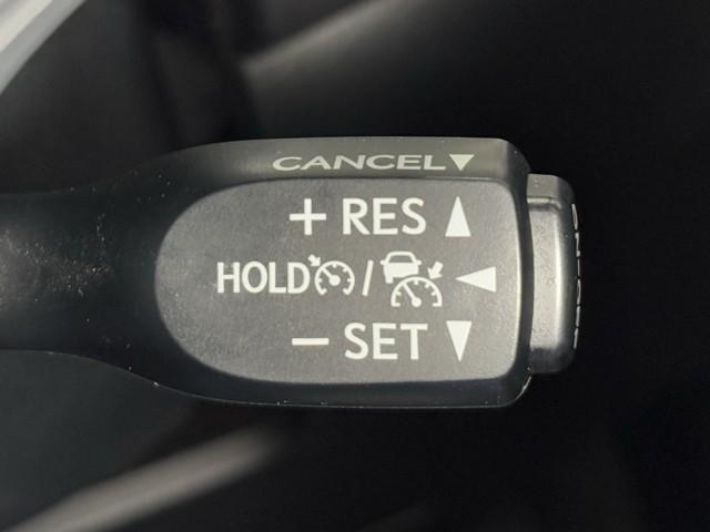 ハリアー プレミアム　ワンオーナ　大型サンルーフ　カーテンエアバッグ　クルーズＣ　記録簿あり　Ｂカメラ　電動パワーシート　ＬＥＤライト　メモリナビ　横滑り防止機能　オートエアコン　Ａストップ　エアバッグ　ＡＷ　ＤＶＤ再生可（11枚目）