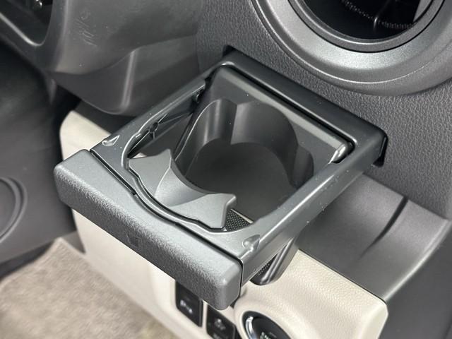 パッソ X S 衝突回避支援システム 盗難防止システム キーフリーシステム デュアルエアバック スマートキー iストップ ESC エアバック付き パワーウィンドウ ABS エアコン パワーステアリング(15枚目)