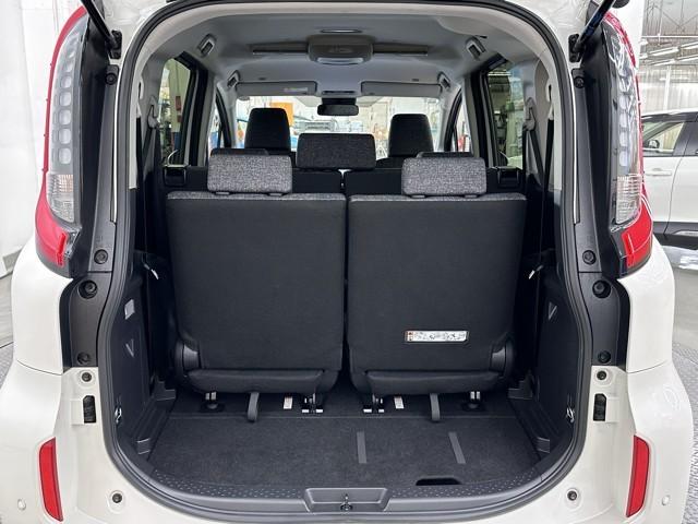 シエンタ ハイブリッドZ TSS エアバック アルミ キーレスエントリー ナビTV イモビライザー 整備記録簿 バックモニター LEDヘッドライト ETC車載器 横滑り防止 スマートキー オートエアコン サイドエアバッグ(18枚目)