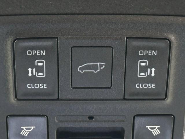 ヴォクシー S-Z DVD再生機能 スマートキープッシュスタート 両側電動パワースライドドア パワーウインドウ 1オナ ETC車載器 LEDライト デュアルエアコン アルミホイール 盗難防止装置 記録簿 横滑り防止機能(14枚目)