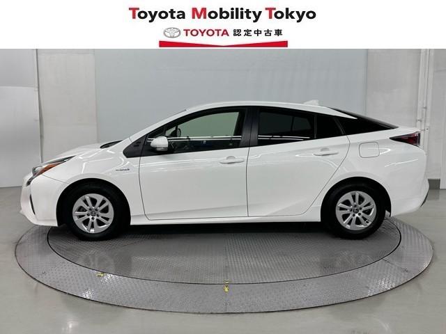 プリウス E パワーウインドウ キーレス スマートK 盗難防止システム ダブルエアバック パワーステアリング オートエアコン メモリーナビ ABS エアバック LEDヘッドランプ ナビ&TV アルミホイール 記録簿(3枚目)