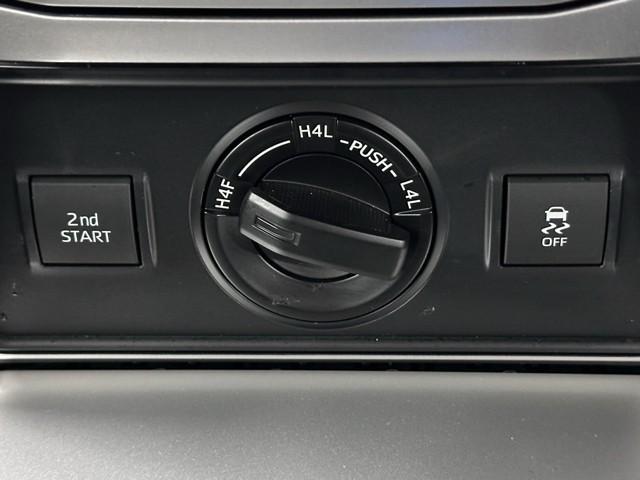 ランドクルーザープラド TX LEDランプ リアカメラ ABS付き 盗難防止装置 アルミホイール オートクルーズコントロール 3列 ドライブレコーダ ワンオナ メモリーナビ キーレス メディアプレイヤー接続 サイドエアバッグ(12枚目)