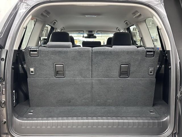 ランドクルーザープラド TX LEDランプ リアカメラ ABS付き 盗難防止装置 アルミホイール オートクルーズコントロール 3列 ドライブレコーダ ワンオナ メモリーナビ キーレス メディアプレイヤー接続 サイドエアバッグ(18枚目)