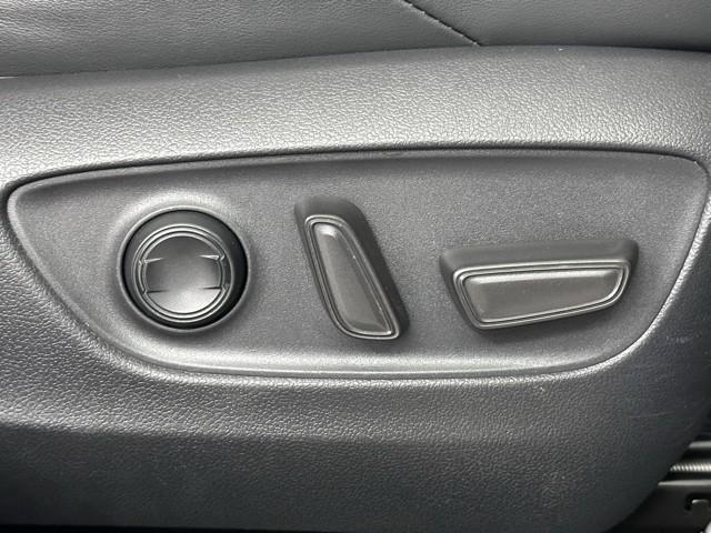 ハリアーハイブリッド Z AC100V電源 地上デジタル 衝突被害軽減 サイドエアバッグ LEDランプ Bモニタ クルコン ナビTV アイドリングストップ 横滑り防止装置 スマートキー 盗難防止システム ABS アルミ AAC(14枚目)