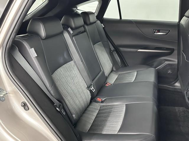 ハリアーハイブリッド Z AC100V電源 地上デジタル 衝突被害軽減 サイドエアバッグ LEDランプ Bモニタ クルコン ナビTV アイドリングストップ 横滑り防止装置 スマートキー 盗難防止システム ABS アルミ AAC(16枚目)