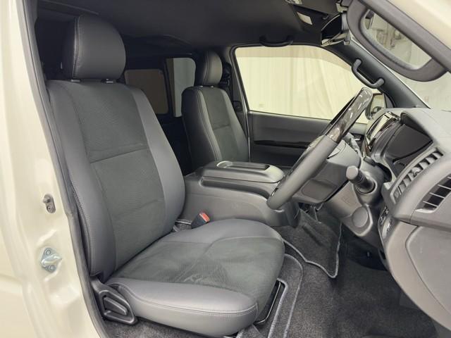 ハイエースバン スーパーＧＬ　ダークプライムＩＩ　ＬＥＤヘットライト　メモリーナビゲーション　ミュージックプレイヤー接続可　地デジ　スマキー　ＡＢＳ　フルフラット　盗難警報装置　運転席エアバッグ　リアクーラー　オートエアコン　パワーウインドウ　記録簿（16枚目）