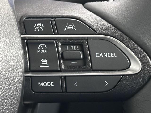 ヴォクシー ハイブリッドＳ－Ｚ　パワーウィンドウ　ＤＶＤ再生機能　インテリキー　横滑防止装置　地デジＴＶ　アクティブクルーズコントロール　フルオートエアコン　リアカメラ　エアバッグ　ＡＢＳ　１００Ｖ充電　ナビＴＶ　ＷＡＣ　キーレス（12枚目）