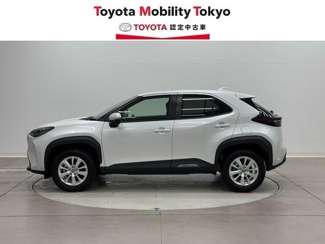 ヤリスクロス Ｇ　ＥＴＣ装備　リヤカメラ　点検記録簿　スマートエントリー　イモビライザー　オートエアコン　アルミホイール　キーレス　パワーウィンドウ　クルコン　ＡＢＳ　ドライブレコーダー　エアバッグ　パワーステアリング（3枚目）