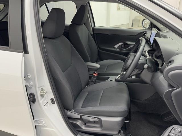 ヤリスクロス Ｇ　ＥＴＣ装備　リヤカメラ　点検記録簿　スマートエントリー　イモビライザー　オートエアコン　アルミホイール　キーレス　パワーウィンドウ　クルコン　ＡＢＳ　ドライブレコーダー　エアバッグ　パワーステアリング（15枚目）