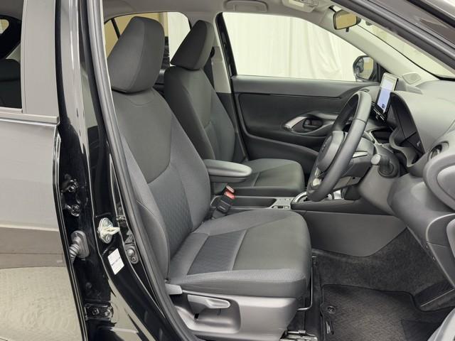 ヤリスクロス Ｇ　ＥＴＣ装備　リヤカメラ　スマートエントリー　イモビライザー　オートエアコン　アルミホイール　キーレス　パワーウィンドウ　クルコン　ＡＢＳ　ドライブレコーダー　エアバッグ　パワーステアリング（14枚目）