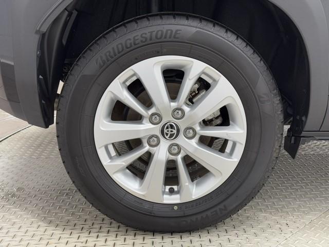 ヤリスクロス Ｇ　ＥＴＣ装備　リヤカメラ　スマートエントリー　イモビライザー　オートエアコン　アルミホイール　キーレス　パワーウィンドウ　クルコン　ＡＢＳ　ドライブレコーダー　エアバッグ　パワーステアリング（18枚目）