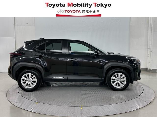 ヤリスクロス Ｇ　ＥＴＣ装備　リヤカメラ　点検記録簿　スマートエントリー　イモビライザー　オートエアコン　アルミホイール　キーレス　パワーウィンドウ　クルコン　ＡＢＳ　ドライブレコーダー　エアバッグ　パワーステアリング（3枚目）