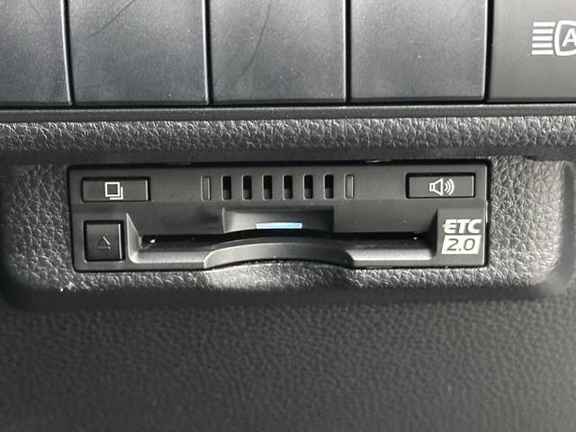 カローラツーリング ダブルバイビー　１オーナー　リアカメラ　横滑り防止　盗難防止　キーフリ－　整備記録簿　ＥＴＣ付　ＡＢＳ　ＬＥＤライト　パワステ　パワーウィンドウ　アルミ　メディアプレイヤー接続　ドライブレコーダー付　クルコン（6枚目）