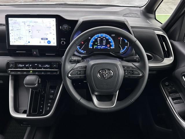 ヴォクシー ハイブリッドS-Z パワーウィンドウ DVD再生機能 インテリキー 横滑防止装置 地デジTV アクティブクルーズコントロール フルオートエアコン リアカメラ エアバッグ ABS 100V充電 ナビTV WAC キーレス(4枚目)