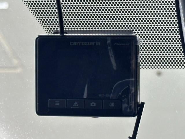 ヴォクシー ハイブリッドS-Z パワーウィンドウ DVD再生機能 インテリキー 横滑防止装置 地デジTV アクティブクルーズコントロール フルオートエアコン リアカメラ エアバッグ ABS 100V充電 ナビTV WAC キーレス(11枚目)