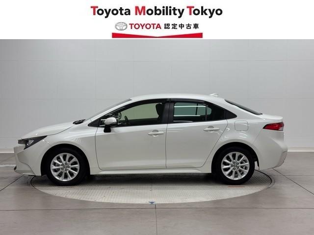 カローラ ハイブリッド　Ｓ　スマートキ　ｉストップ　横滑り防止機能　ＬＥＤヘッドライト　ミュージックプレイヤー接続可　盗難防止装置　キーレス　オートエアコン　クルコン　リヤカメラ　メモリナビ　パワーステアリング　ＡＷ　ＡＢＳ（3枚目）