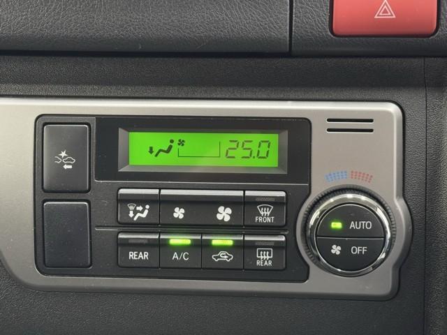 ハイエースバン ロングスーパーGL Wエアコン Wエアバック Bカメラ LEDライト パワーウインドウ 横滑防止 フルセグテレビ DVD視聴可 キーレスエントリー メモリーナビ オートエアコン ETC パワーステ 記録簿有 ABS(10枚目)