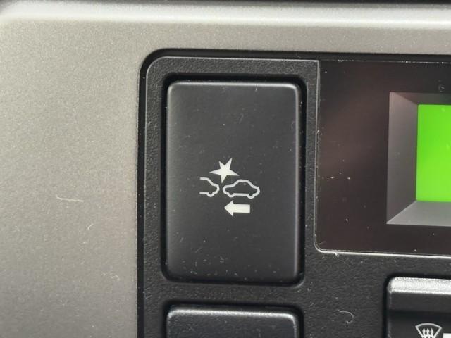 ハイエースバン ロングスーパーGL Wエアコン Wエアバック Bカメラ LEDライト パワーウインドウ 横滑防止 フルセグテレビ DVD視聴可 キーレスエントリー メモリーナビ オートエアコン ETC パワーステ 記録簿有 ABS(14枚目)