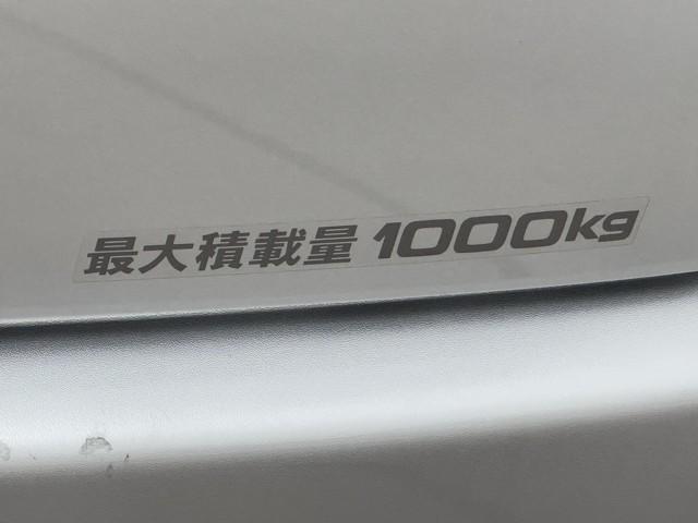 ハイエースバン ロングスーパーGL Wエアコン Wエアバック Bカメラ LEDライト パワーウインドウ 横滑防止 フルセグテレビ DVD視聴可 キーレスエントリー メモリーナビ オートエアコン ETC パワーステ 記録簿有 ABS(18枚目)