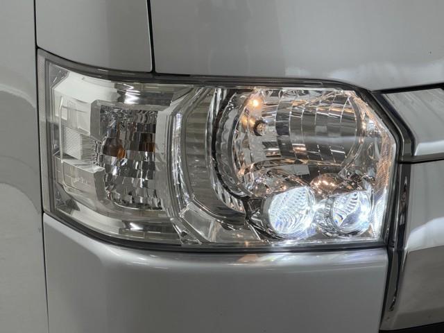 ハイエースバン ロングスーパーGL Wエアコン Wエアバック Bカメラ LEDライト パワーウインドウ 横滑防止 フルセグテレビ DVD視聴可 キーレスエントリー メモリーナビ オートエアコン ETC パワーステ 記録簿有 ABS(19枚目)