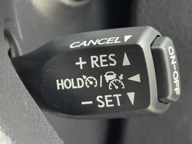 ヴェルファイア ２．５Ｚ　ゴールデンアイズ　ＥＴＣ付き　サンルーフ　ナビ　１オーナー　Ｂカメラ　両側自動ドア　Ｄレコ　ＡＣ１００Ｖ　オートクルーズ　メモリーナビ　ＬＥＤヘッドランプ　アルミ　３列シート　ミュージックプレイヤー接続可　キーレス（9枚目）