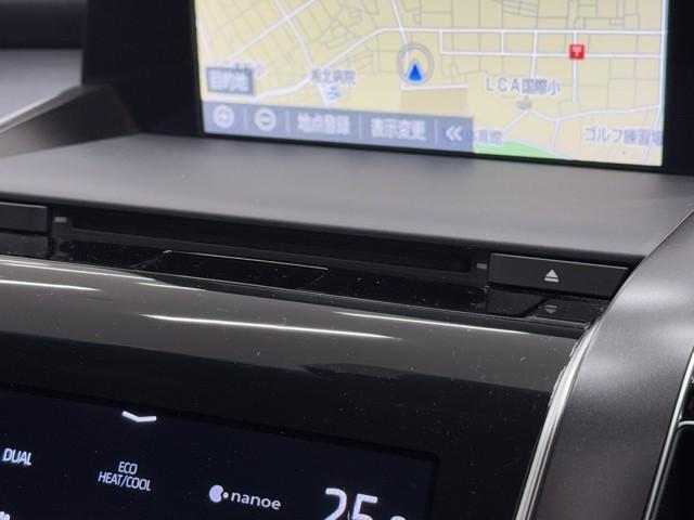 クラウンハイブリッド Ｇ　本革シート　アルミ　ＬＥＤヘッド　キーフリー　記録簿　アイドリングストップ　横滑り防止機能　ＤＶＤ　ＥＴＣ　オートエアコン　ＡＵＸ　ＡＢＳ　メモリナビ　盗難防止装置　エアバッグ　ＡＣ１００Ｖ　ドラレコ（10枚目）