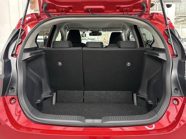 アクア Ｇ　ワンオーナ　ＶＳＣ　衝突軽減ブレーキ　メモリナビ　アイドルストップ　バックモニター　ＬＥＤ　クルーズコントロール　スマートキー　ＥＴＣ車載器　ＡＣ１００Ｖ　ドライブレコーダー　ナビ　パワーウィンドウ（19枚目）