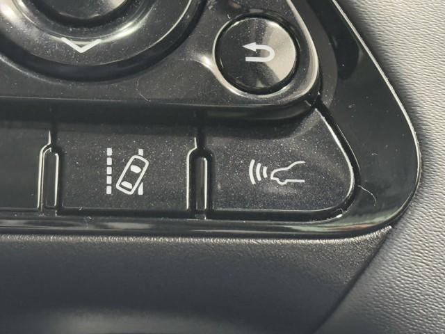 プリウス Ｓ　１００Ｖ　取説記録簿　アイスト　ＥＳＣ　スマートキ－　メモリーナビゲーション　ＬＥＤヘッドライト　ＥＴＣ車載器　フルオートエアコン　ナビ　クルーズコントロール　エアバッグ　イモビ　パワーウインドウ（11枚目）