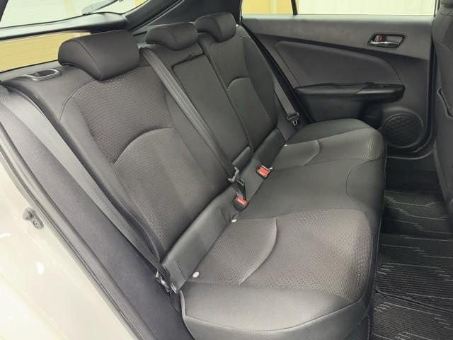 プリウス Ｓ　１００Ｖ　取説記録簿　アイスト　ＥＳＣ　スマートキ－　メモリーナビゲーション　ＬＥＤヘッドライト　ＥＴＣ車載器　フルオートエアコン　ナビ　クルーズコントロール　エアバッグ　イモビ　パワーウインドウ（15枚目）