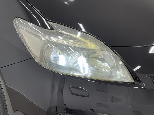 プリウス Sツーリングセレクション アイドリングST スマキ- Bカメ 地デジフルセグ 整備記録簿 サイドエアバッグ アルミ装備 イモビライザー メモリ-ナビ キーレス Wエアバック LEDランプ 横滑り防止機能 パワステ エアB(18枚目)