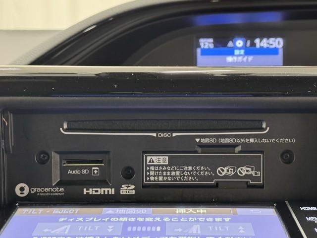 エスクァイア ハイブリッドGi Rカメラ AAC ナビ&TV リアエアコン 記録簿付き 地デジ アイドルストップ クルーズコントロール LEDライト キーレスエントリー スマートキー付 DVD再生可 エアバック 横滑防止装置 ETC(10枚目)