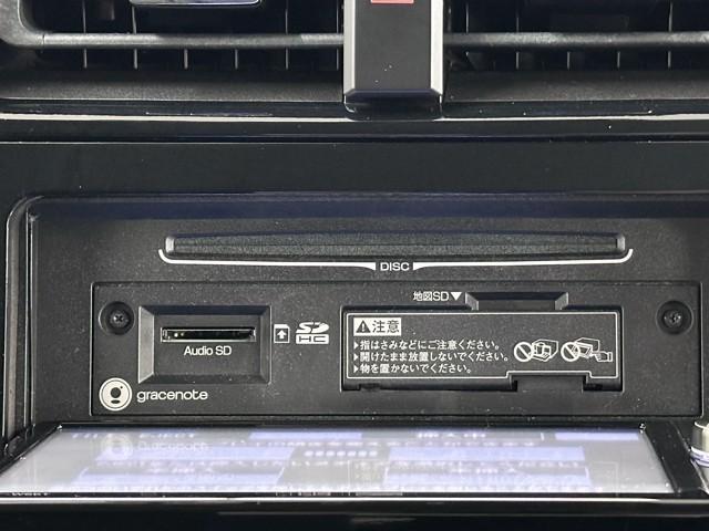 プリウス Ｓセーフティプラス　衝突回避システム　Ｂモニター　ドラレコ付き　定期点検記録簿　ＬＥＤライト　クルコン　ＥＴＣ装備　スマートＫＥＹ　ナビＴＶ　イモビライザー　横滑り防止機能　ＰＷ　カーテンエアバッグ　キーレスエントリー（9枚目）