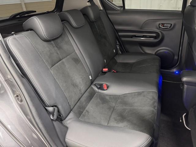 アクア Ｇ　Ｇ’ｓ　ドラレコ付き　ＥＴＣ付き　盗難防止装置　キーレス　スマートキープッシュスタート　メディアプレイヤー接続　運転席助手席エアバック　横滑防止　ナビＴＶ　パワーステアリング　アルミホイール　パワーウィンドウ（15枚目）