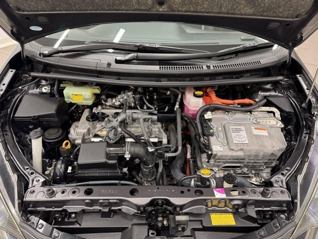 アクア Ｇ　Ｇ’ｓ　ドラレコ付き　ＥＴＣ付き　盗難防止装置　キーレス　スマートキープッシュスタート　メディアプレイヤー接続　運転席助手席エアバック　横滑防止　ナビＴＶ　パワーステアリング　アルミホイール　パワーウィンドウ（19枚目）