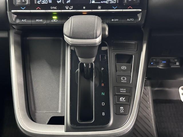 ���삵�₷���`�s�V�t�g�ł��B�@�V�t�g�`�F���W���C�ɂ��Ȃ��Ă����̂ŉ^�]�����ɏW���ł��܂��ˁB�@���R�Ǝ�ɓ͂��Ƃ���ɂ���A��ɂȂ��ތ`��̃V�t�g�m�u�������ł��ˁB