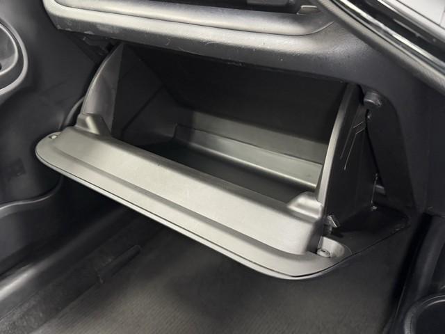 アクア Ｓスタイルブラック　運転席助手席エアバック　セキュリティアラーム　バックモニタ　アイドルストップ　スマートエントリー　定期点検記録簿　横滑防止　ＡＵＸ接続　ＴＶナビ　Ｄレコ　地デジＴＶ　アルミホイール　ＰＷ　ＡＢＳ（11枚目）