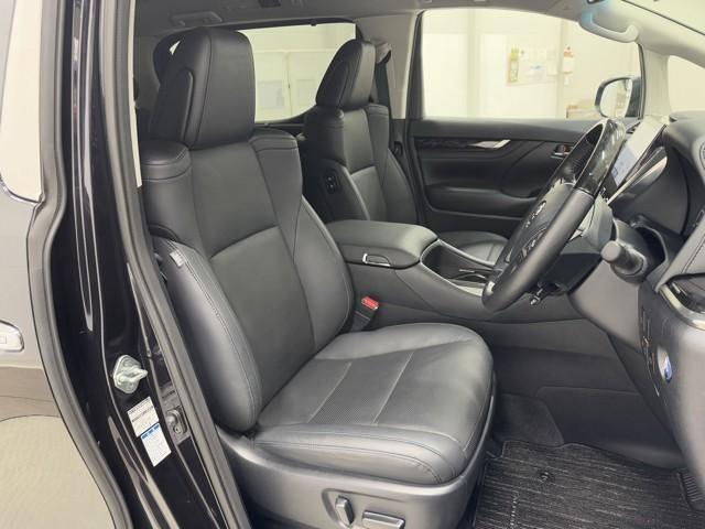 アルファードハイブリッド ＳＲ　Ｃパッケージ　地上デジタル　被害軽減ブレーキ　エアバック　パワーステアリング　助手席エアバッグ　アクティブクルーズコントロール　ＤＶＤ再生機能　点検記録簿　盗難防止装置　サイドエアバッグ　ドライブレコーダー　ＬＥＤ（17枚目）