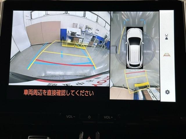 �p�m���~�b�N�r���[���j�^�[�V�X�e�����t���Ă���̂ŎԂ̏ォ�猩���f�����m�F�ł��܂���B�@��ڂŎԗ����ӂ̏����m�F�ł��܂����A���ڈ��S�����m�F�������B