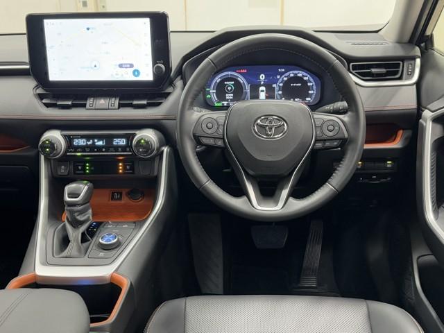 �V�b�N�ȐF�g���̉^�]�Ȏ���ł��ˁB��������Ƃ����f�U�C���ŏ�i�ȐF�g���ł��B���S�n�̗ǂ��^�]�ȁA���������Ă��郊���b�N�X�ł���f�U�C���������ł��ˁB