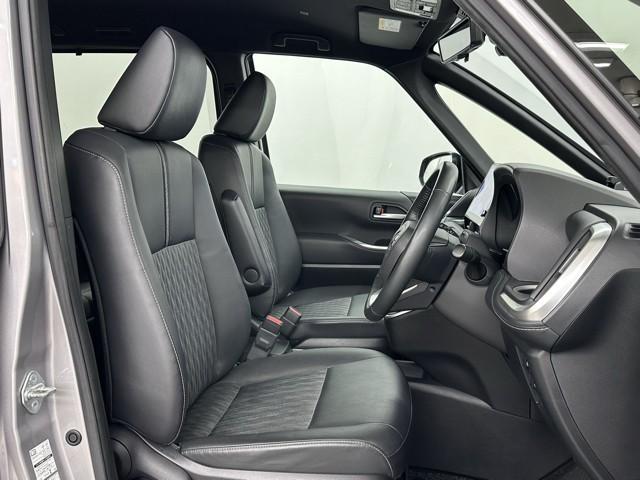 ノア ハイブリッドＳ－Ｚ　スマートキ　助手席エアバッグ　クルコン　ＥＴＣ車載器　アイドリングストップ　ＤＶＤ　ＬＥＤライト　メモリーナビ　パワステ　メディアプレイヤー接続　３列シート　Ｗエアコン　エアコン　横滑防止装置　ＡＢＳ（17枚目）