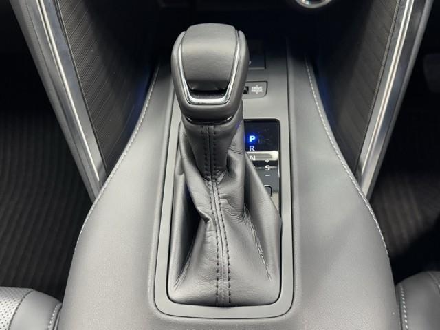 ハリアーハイブリッド Z レザーパッケージ ムーンルーフ 地上デジタル 本革S アイドリングストップ 横滑り防止装置付き Bカメラ エアバッグ LEDヘッドランプ ABS イモビライザー 助手席エアバック パワーウィンドウ オートエアコン(11枚目)