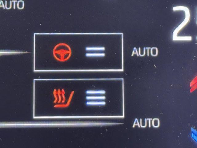 クラウンハイブリッド Ｓ　エレガンススタイル　ＰＣＳ　アイドリングＳ　地上デジタル　ＬＥＤライト　バックカメラ　パワーシート　ミュージックプレイヤー接続可　ＤＶＤ再生　ドラレコ　クルコン　アルミホイール　ＥＴＣ　メモリーナビ　ナビＴＶ　キーレス（14枚目）