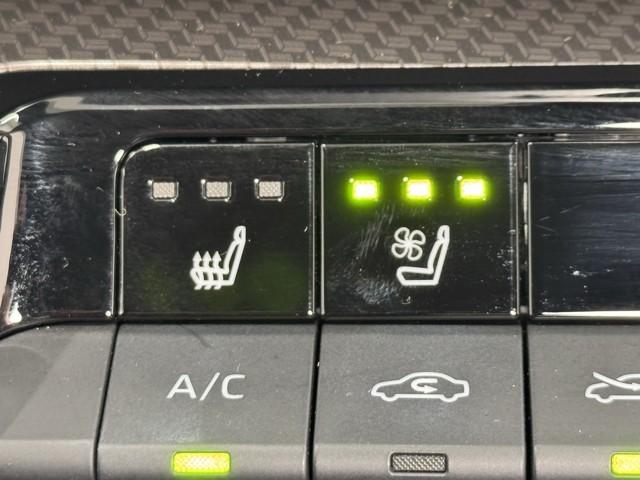 プリウス Ｚ　衝突回避ブレーキ　アイドリング　ＬＥＤヘット　ナビ＆ＴＶ　アルミホイル　ドライブレコーダー　クルコン　ＡＣ１００Ｖ電源　盗難防止システム　ＰＷシート　ＡＣ　パワーウインドウ　メモリナビ　横滑り防止装置（13枚目）