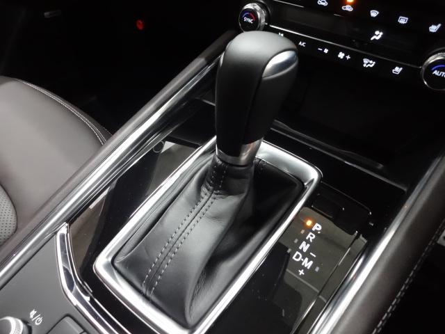 ＣＸ－５ ２．２　ＸＤ　エクスクルーシブ　モード　ディーゼルターボ　ＩＲカットガラス（フロントガラス／フロントドアガラス）　自動防眩ルームミラー　ハンズフリー機能付きパワーリフトゲート　助手席パワーシート　リアシートヒーター　ＢＯＳＥサウンドシステム　高輝度ダーク塗装（21枚目）