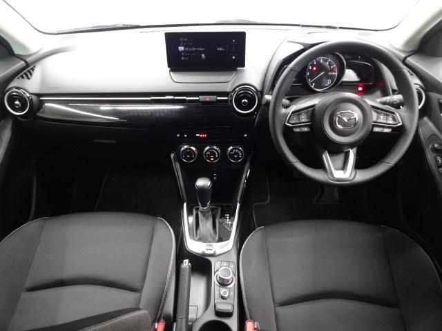 ＭＡＺＤＡ２ １．５　１５ＢＤ　４ＷＤ　ウォームコンフォートＰＫＧ　マツダコネクトＰＫＧ（車載通信機搭載）　３６０°セーフティＰＫＧ　セーフティクルーズＰＫＧ　地デジチューナー　３６０°カメラ　アダプティブクルーズコントロール　ＬＥＤライト（2枚目）