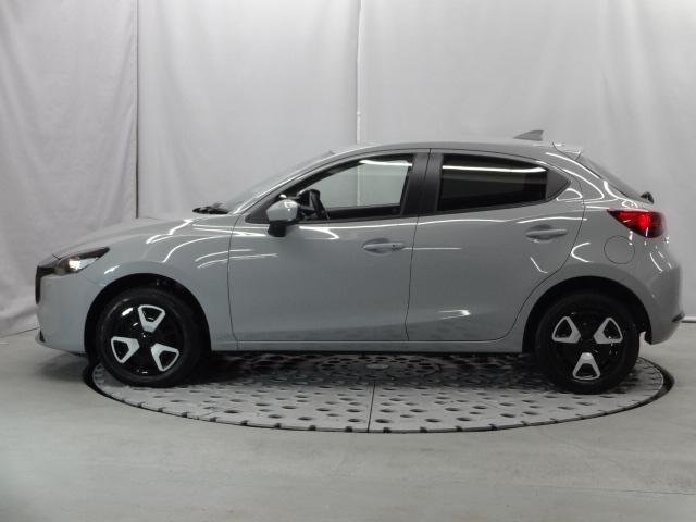 ＭＡＺＤＡ２ １．５　１５ＢＤ　４ＷＤ　ウォームコンフォートＰＫＧ　マツダコネクトＰＫＧ（車載通信機搭載）　３６０°セーフティＰＫＧ　セーフティクルーズＰＫＧ　地デジチューナー　３６０°カメラ　アダプティブクルーズコントロール　ＬＥＤライト（36枚目）