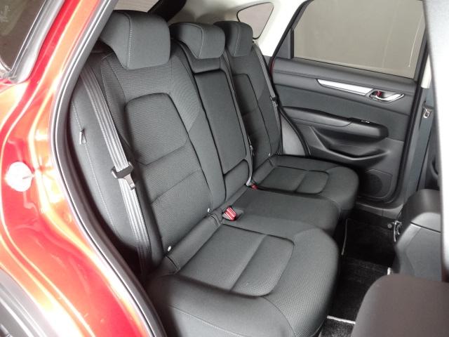 ＣＸ－５ ２．２　ＸＤ　プロアクティブ　ディーゼルターボ　シートカラー：ブラック、３６０°ビューモニター、ＣＤ／ＤＶＤプレーヤー＋地上デジタルＴＶチューナー、ＢＯＳＥサウンドシステム＋１０スピーカー、パワーリフトゲート、アダプティブ・ＬＥＤ・ヘッドライト（Ａ（10枚目）