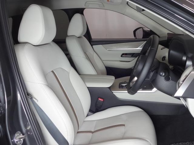 CX-60 3.3 XDハイブリッド エクスクルーシブ モダン ディーゼ 内装ピュアホワイト ドライバー異常時対応システム 純正20インチ切削加工ブラックメタリック塗装アルミホイール 360°ビュー 衝突軽減ブレーキ LEDライト オートハイビーム 追従式クルコン ETC(7枚目)