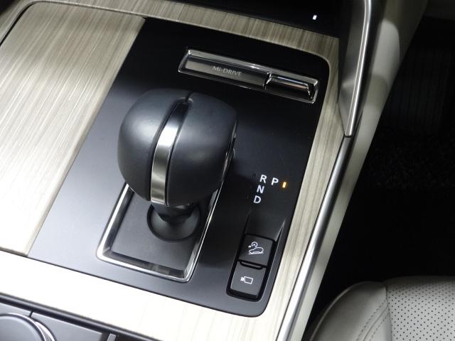 CX-60 3.3 XDハイブリッド エクスクルーシブ モダン ディーゼ 内装ピュアホワイト ドライバー異常時対応システム 純正20インチ切削加工ブラックメタリック塗装アルミホイール 360°ビュー 衝突軽減ブレーキ LEDライト オートハイビーム 追従式クルコン ETC(22枚目)