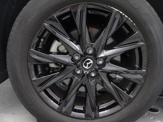 ＣＸ－８ ２．２　ＸＤ　ブラックトーン　エディション　ディーゼルターボ　７人乗り　シート：合成皮革ブラック（赤ステッチ）　サイドガーニッシュ　ルーフレール　電動スライドガラスサンルーフ　１０．２５インチセンターディスプレイ　地上デジタルＴＶチューナー　ボーズサウンドシステ（32枚目）